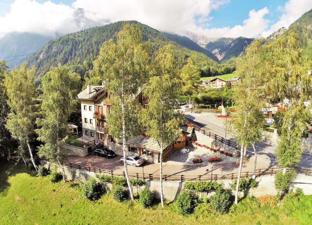 Hotel Stella Del Nord Κουρμαγιέρ Εξωτερικό φωτογραφία