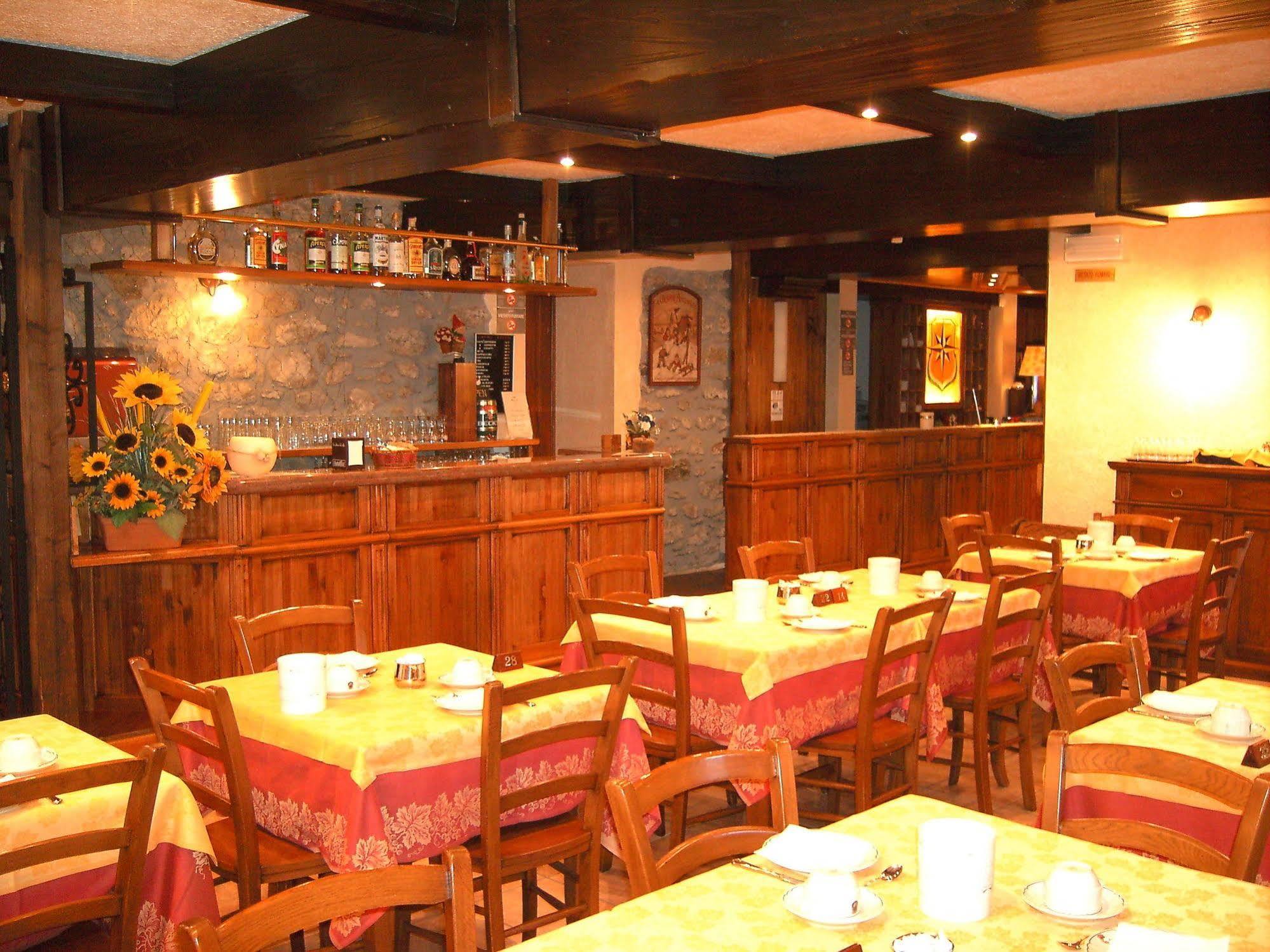 Hotel Stella Del Nord Κουρμαγιέρ Εξωτερικό φωτογραφία