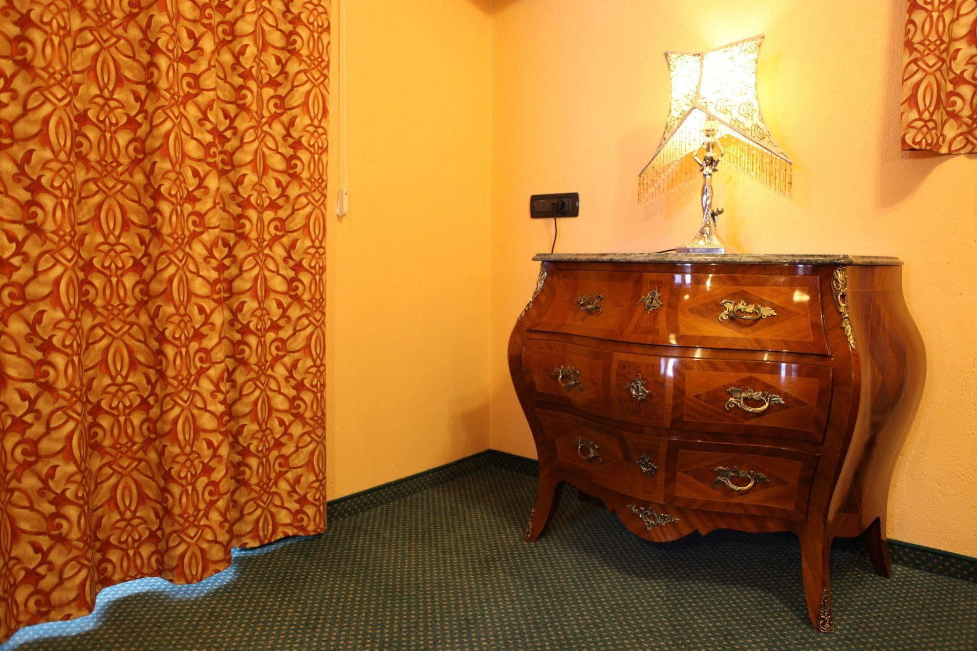 Hotel Stella Del Nord Κουρμαγιέρ Εξωτερικό φωτογραφία